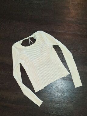 Zara Off-White Ribbed Long-Sleeve Top Withnopen Back